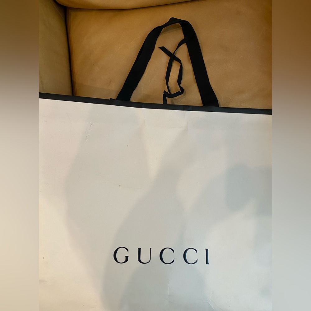 Gucci Gift Bag Extra large Shopping Bag Display with Gucci Logo VERYLARGE BAG